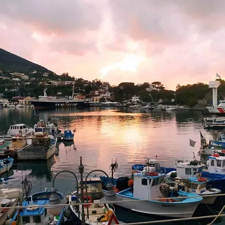 Appartamento Panoramico La Rosa Dei Venti - Maestrale Ischia Exterior photo